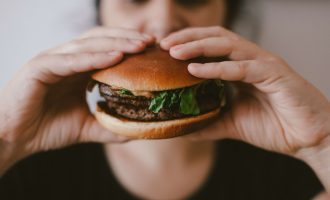 Faire face à la culpabilité après avoir mangé